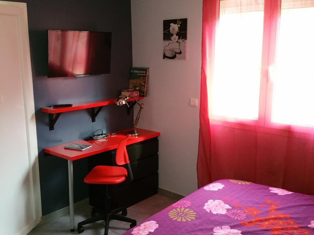 Petit Studio Au Calme Villa La Crau Ngoại thất bức ảnh